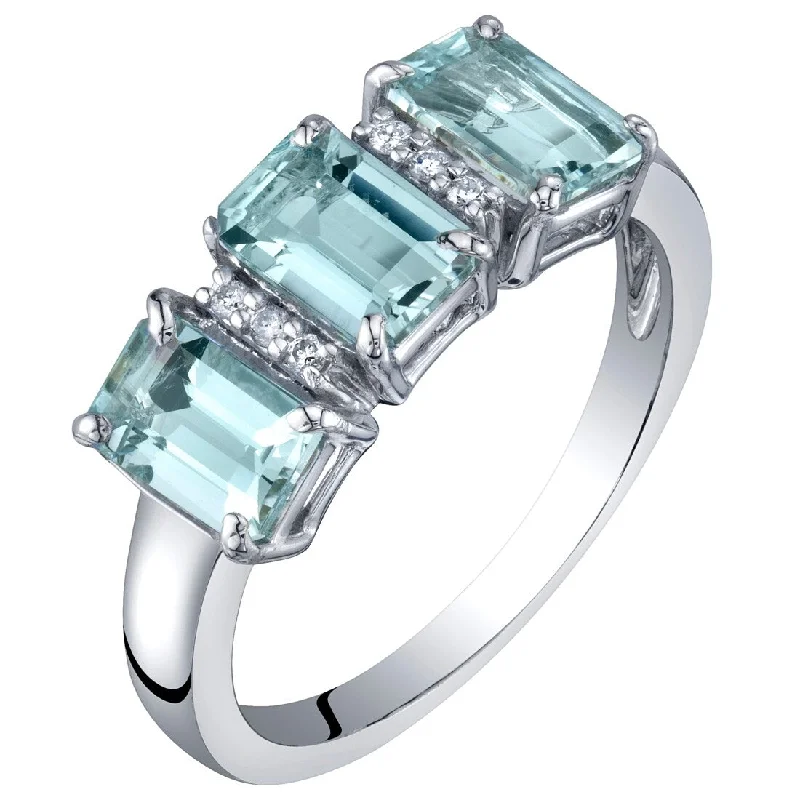 14k White Gold 1.53ct Aquamarine and Diamond Ring